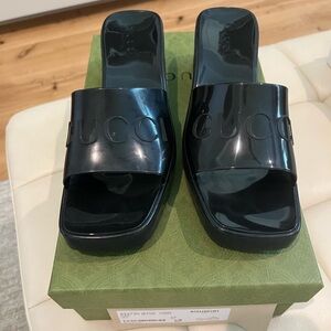 Gucci brand new black shoes